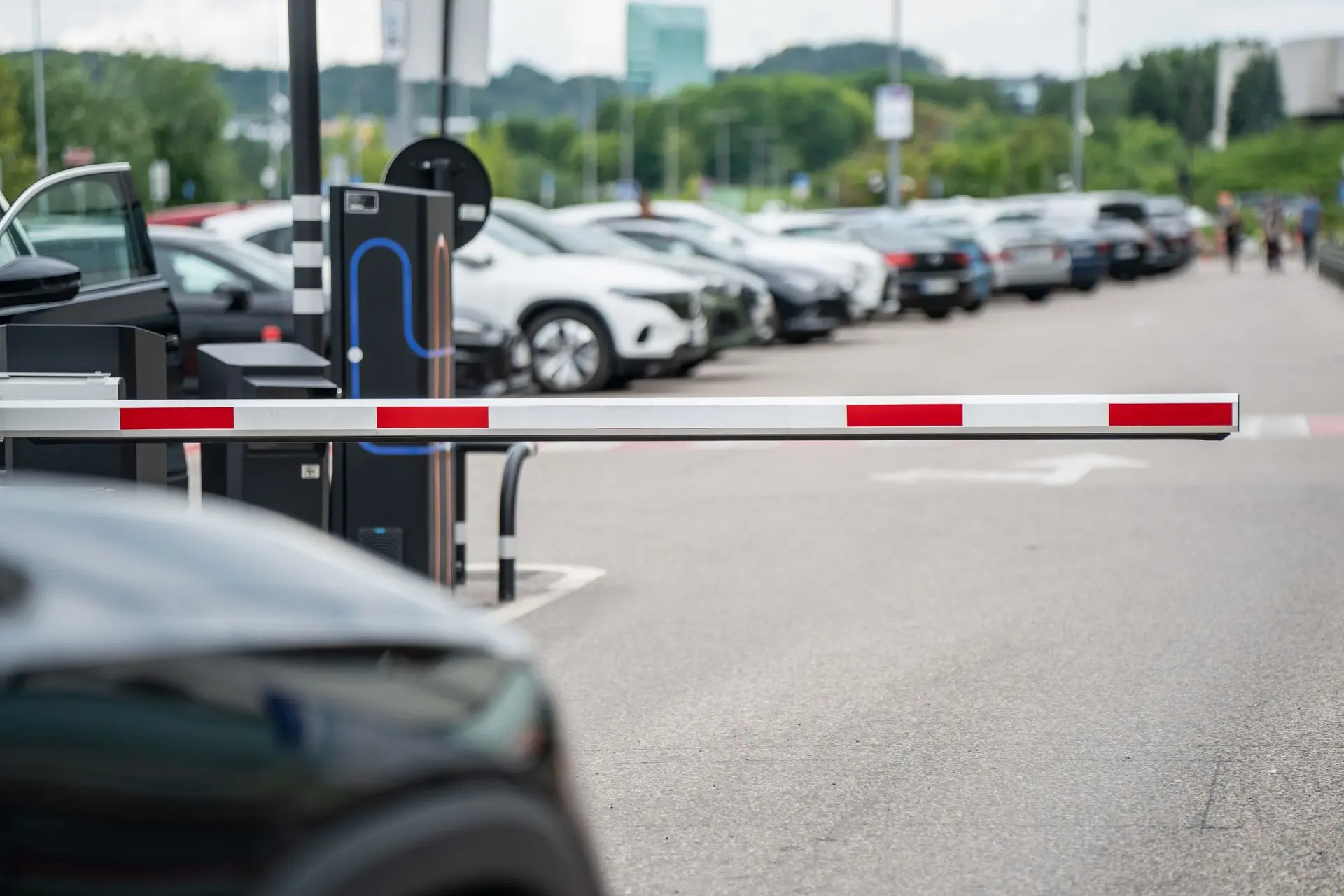 Blog Post 'Can Safety Barriers Be Recycled or Reused_' cover image